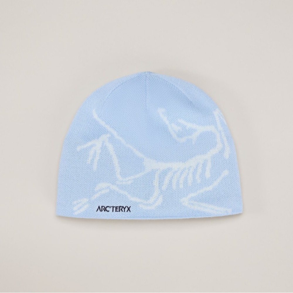 NWT Daybreak Bird Head Toque